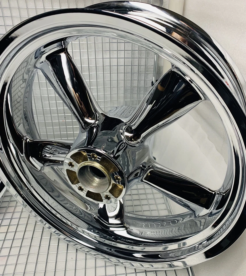 Harley Dyna Switchback 2012-16 llantas cromadas FLD OEM MAG ruedas intercambio Foto 4 de 4