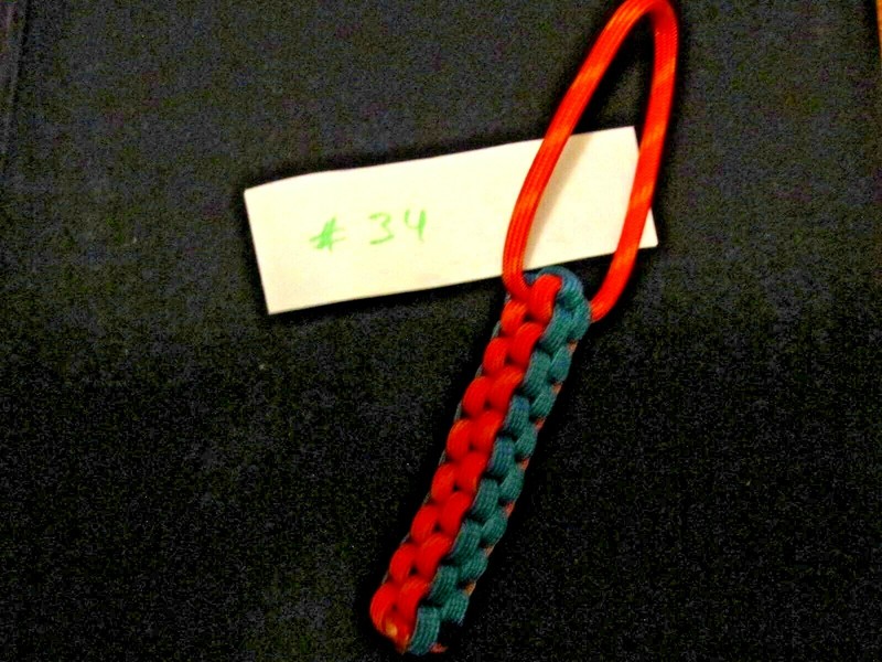 ONE (1) Paracord KEYCHAIN KEY FOB 550 USA HAND-MADE #34