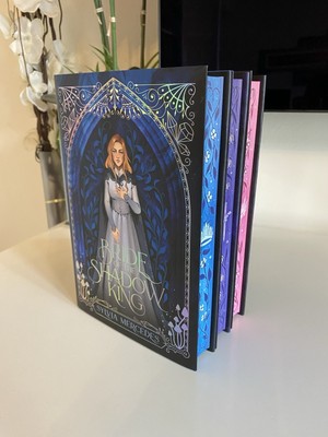 Braut des Schattenkönigs Trilogie von Sylvia Mercedes Illumicrate Special Edition