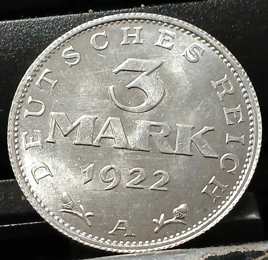Germany Weimar 1922-A 3 Marks GEM UNCIRCULATED WOW - Image 2 of 4
