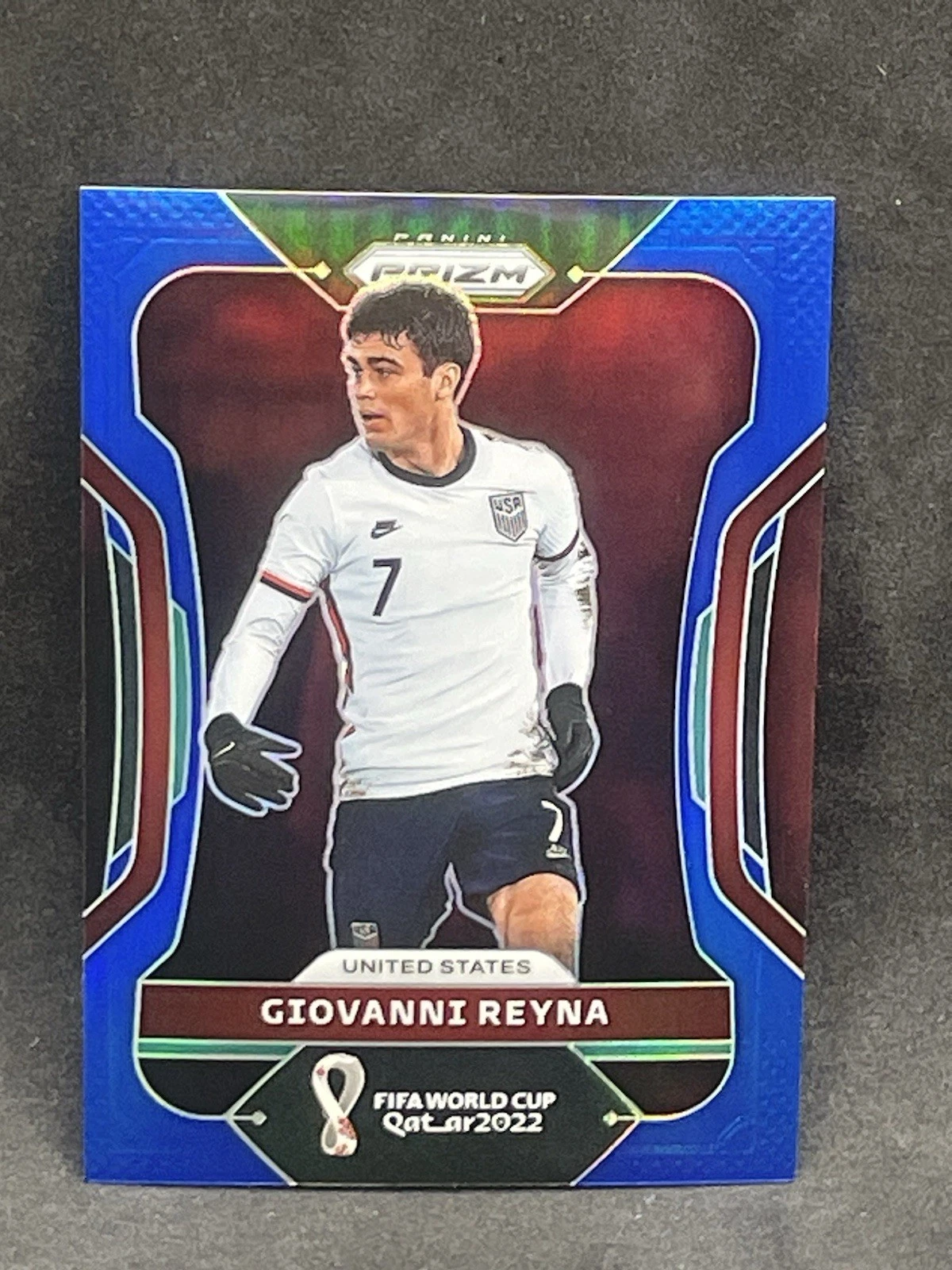 2022 Prizm FIFA World Cup Qatar Giovanni Reyna Blue Prizm /299 United States