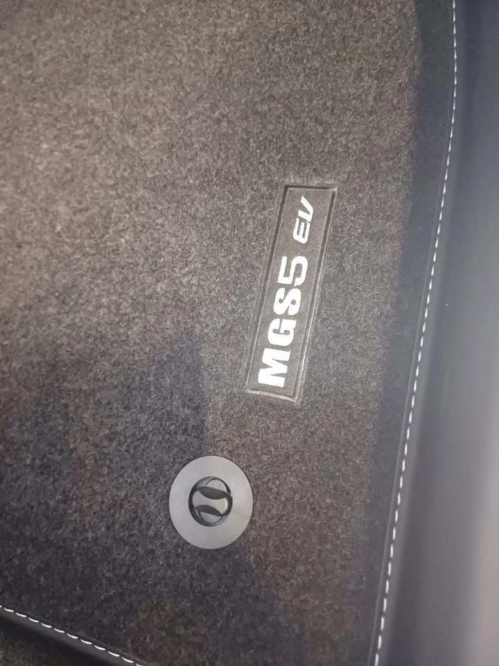 MG S5 EV Genuine Carpet Mats 2025 - SAC1200338 - Image 2 of 4