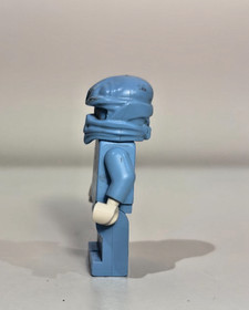 LEGO Ninjago NRG Zane Minifigure Ice Ninja Gold Lightning Rare &ndash; Cracked