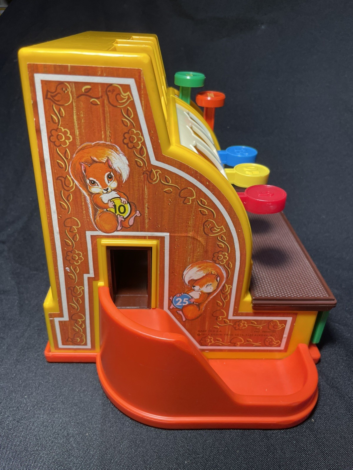 как выглядит 1974 Fisher Price Cash Register 6 Coins 2 Each Size Works Nice Condition фото