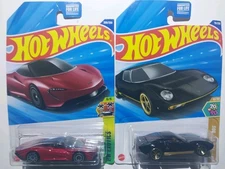 2 Car Lot Hot Wheels Red McLaren Speedtail & Black '71 Lamborghini Miura Sv