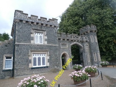 Photo 6x4 Crosslee Lodge and gate for Bowland House Bowshank  c2016