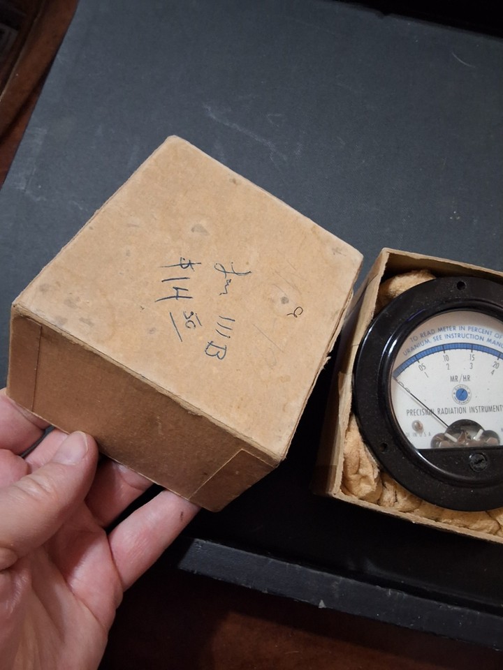 PRECISION RADIATION INSTRUMENTS INC MODEL 111B RADIATION METER VERY ...