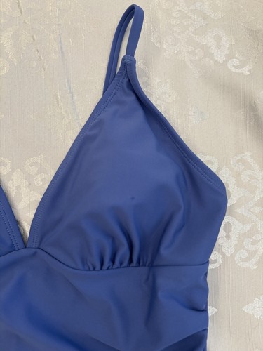 CUPSHE Women's V-Neck, Tummy Control One Piece Swimsuit - Picture 2 of 7