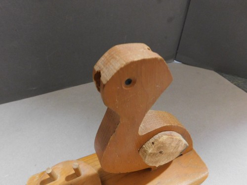 VINTAGE HANDMADE DUCK SCISSOR HOLDER W/ THREAD SPOOL - Picture 4 of 7