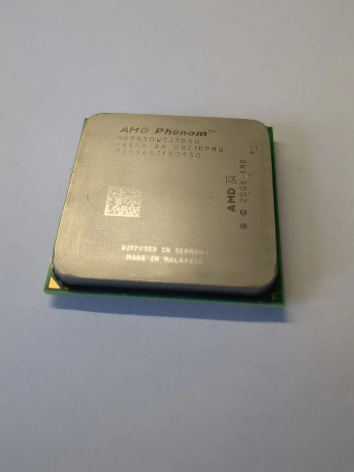 Processore AMD Phenom X3 8450 - HD8450WCJ3BGH - Immagine 3 di 3