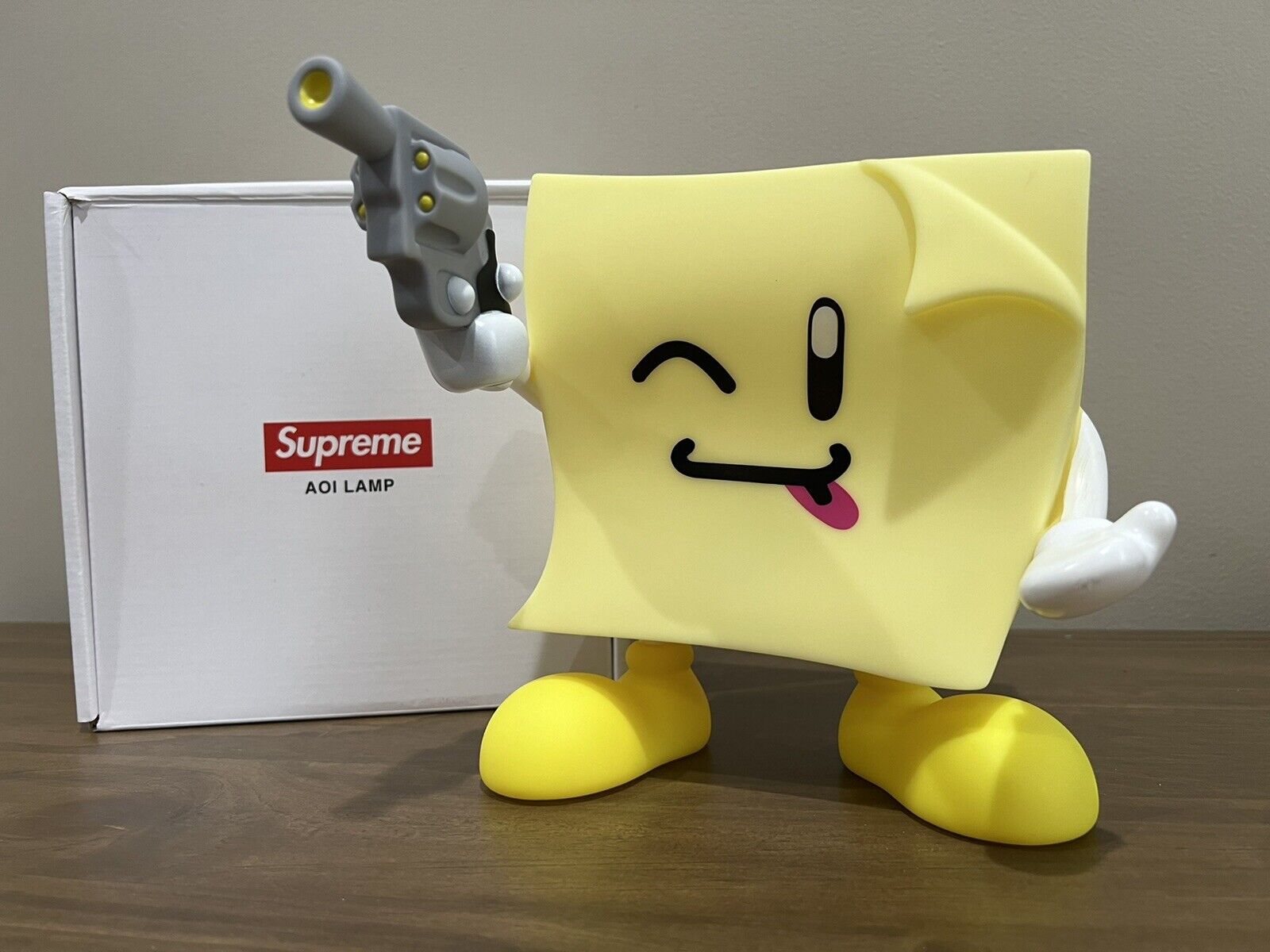 Supreme Sticky Note Molded Lamp AOI SS22 In Hand