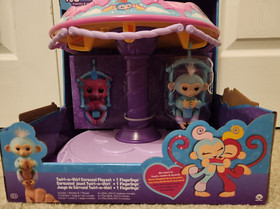 Fingerlings CAROUSEL TWIRL-A-WHIRL WOWWEE Playset 1 MONKEY 4 Swings Abigail NEW