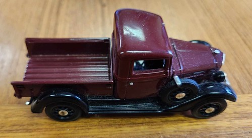 1999 Matchbox Models of Yesteryear 1934 International C Series - No Tailgate - Picture 2 of 3