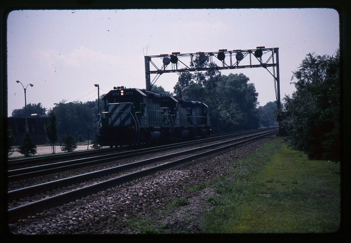 Railroad Slide - Burlington Northern #6773 SD40-2 Locomotive