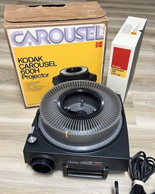 Kodak Carousel 600H 35mm Tabletop Slide Projector w/ 140 Tray Black & Boxes