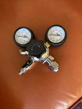 TMCRAFT Keg CO2 Regulator, Dual Gauge CGA-320 Pressure Regulator with 0-60 PSI W