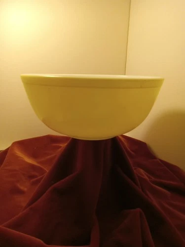 Vintage Pyrex Primary Colors Yellow Mixing Bowl Large #404 4QT 10.5" diameter