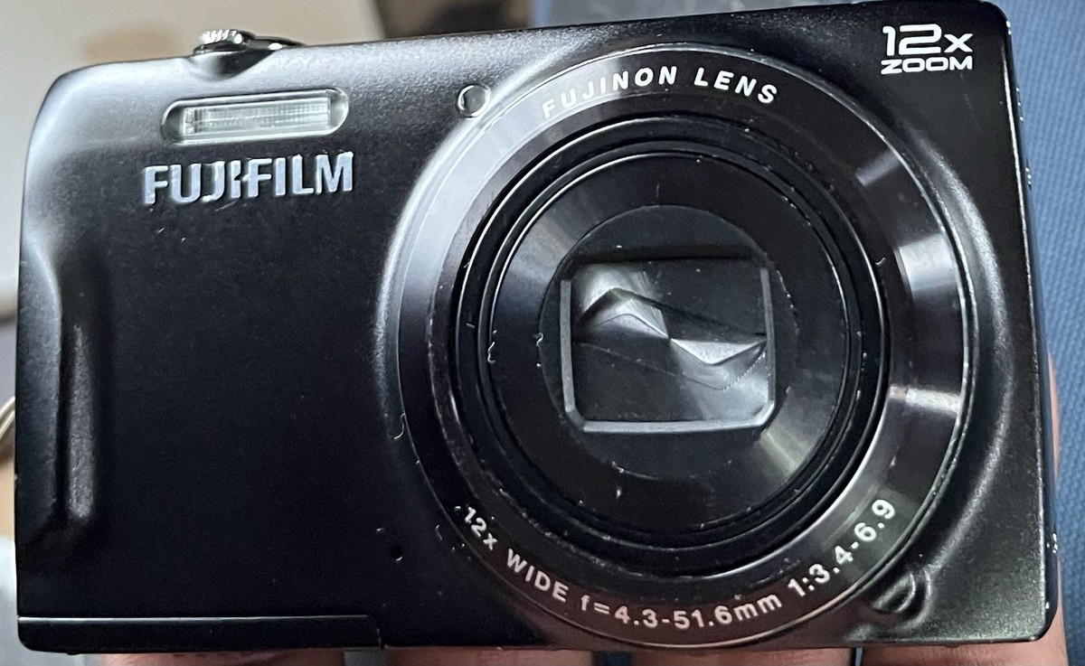 FujiFilm FinePix T500 Digital Camera No SD Card Or Charger Tested