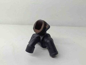 VW GOLF PLUS 5M1, 521 Thermostatgehäuse v7548004 2.00 Diesel 103kw 31902359