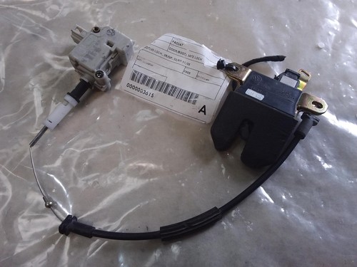 VOLKSWAGEN PASSAT LOCK MECHANISM BOOTLID LOCK, 3B/GP, 03/97-11/05 97 98 99 00 01