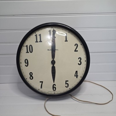 Vintage Mastercraft Electric Wall Clock 13'' Curved Glass  School MCM untested