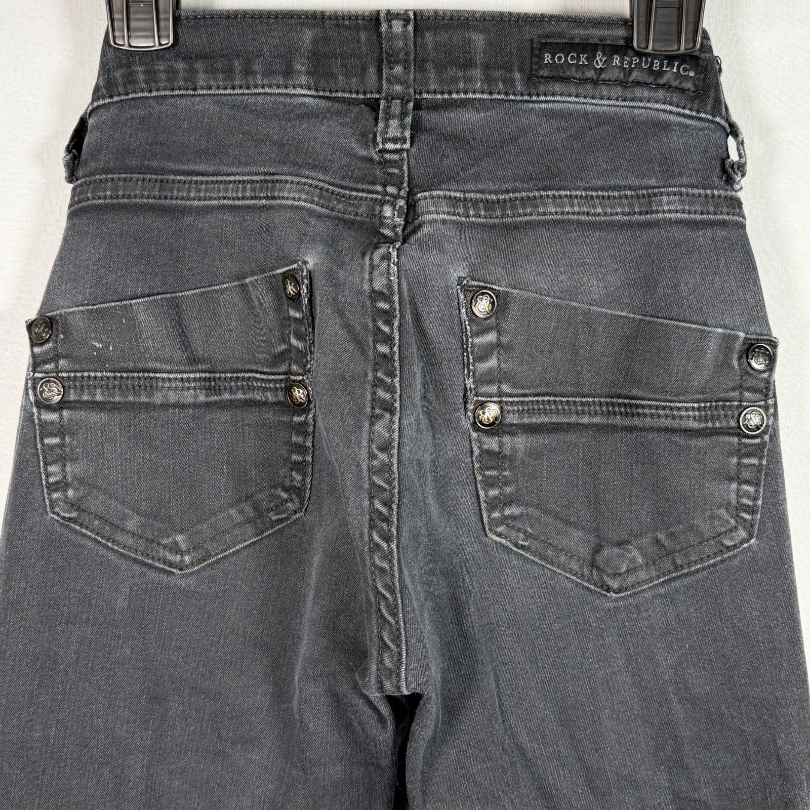 ROCK & REPUBLIC - Women Black Distressed Ripped Size 2 26x30 Rise 7.5"