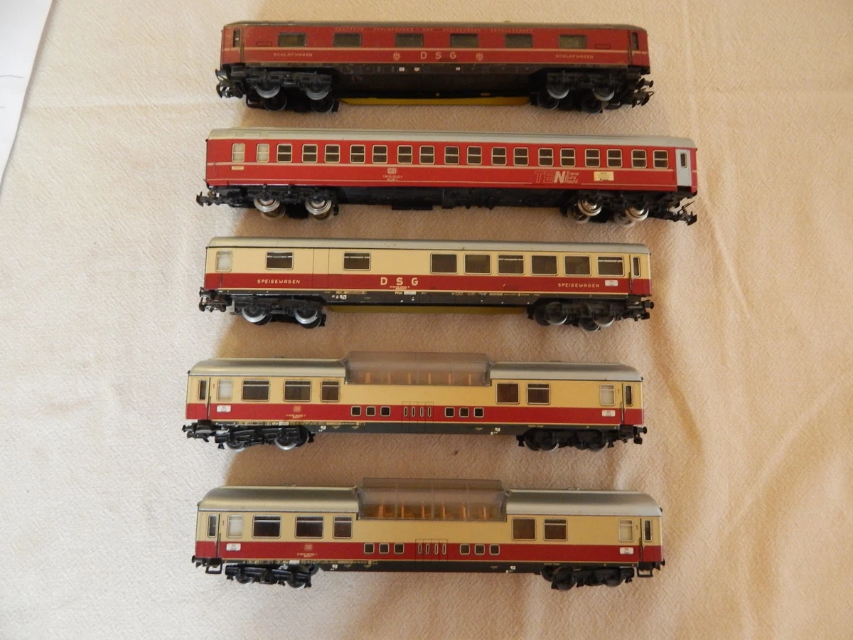 MÄRKLIN REF: 5120 ÉCHELLE HO RAILS COURBES PAR DIX
