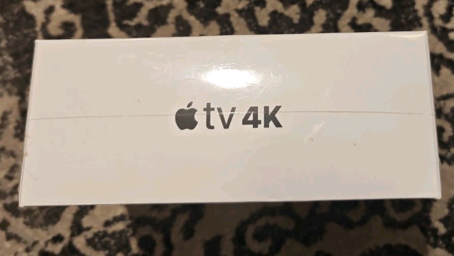 Apple TV (5th Generation) 4K HD Media Streamer (MP7P2LL/A) - Black