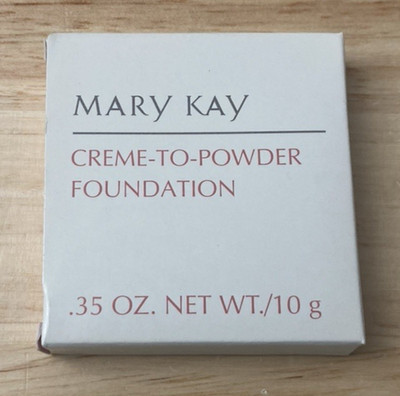 Mary Kay 3107 Beige 4 Creme to Powder Foundation D-Shape .35oz (New in Box)