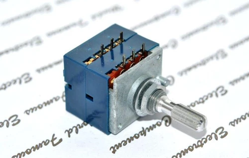 1pcs - ALPS RK27 100KMN Balance Dual Potentiometer Knurled - JAPAN RK271122004F