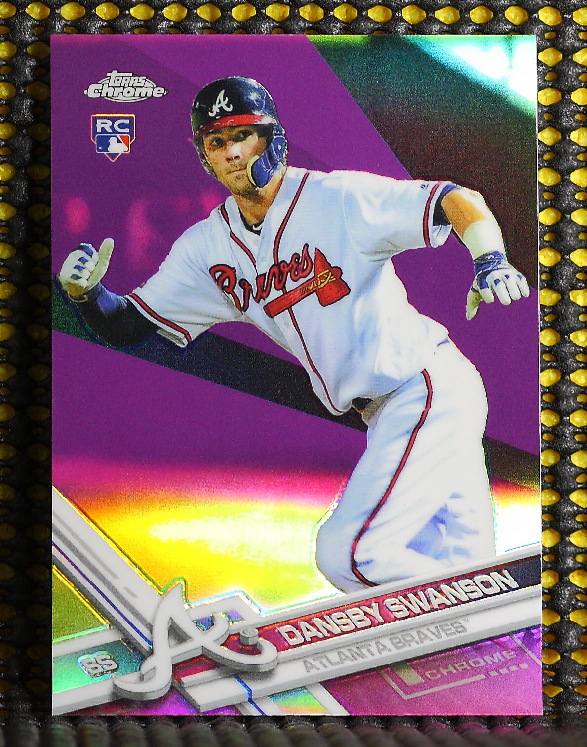 DANSBY SWANSON  -  2017 TOPPS CHROME PINK REFRACTOR   #8