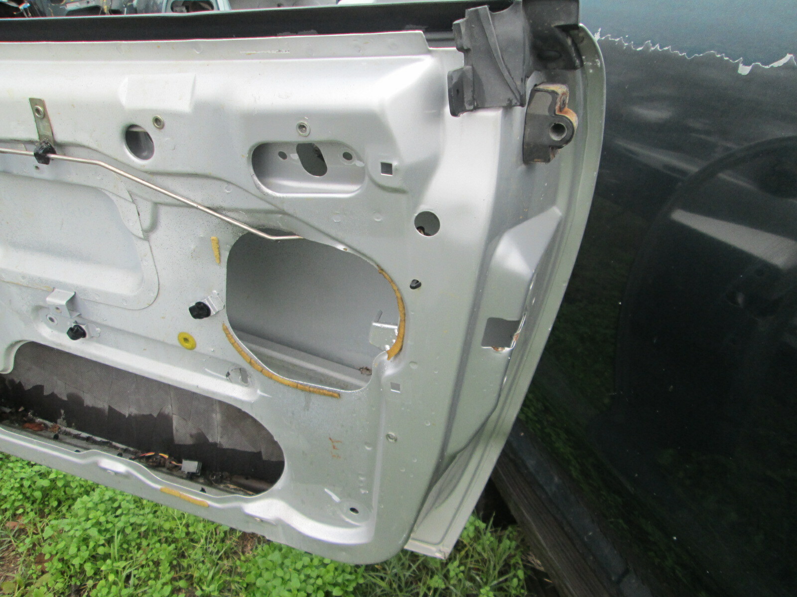 Maserati Coupe Spider - RH Door , Skin - Shell - USED # 980001038