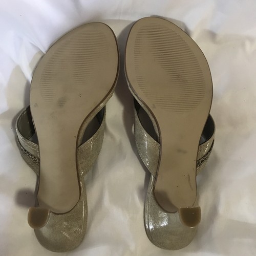 Maurices Women 8.5 M Tan Thong Sandal Kitten Heel Shoe Faux Leather Snake - Picture 8 of 8