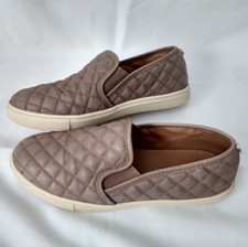 Steve Madden Shoes Womens 8M Quilted Loafer Sneaker Slip On Beige Tan ECENTRCQ.