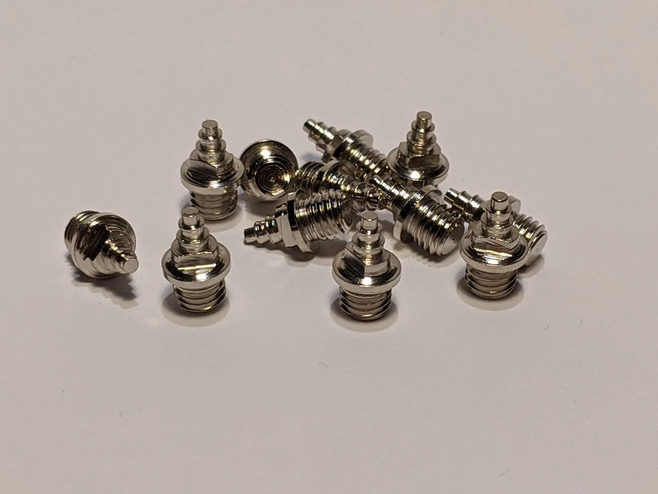 Christmas tree Spikes - Image 2 of 3