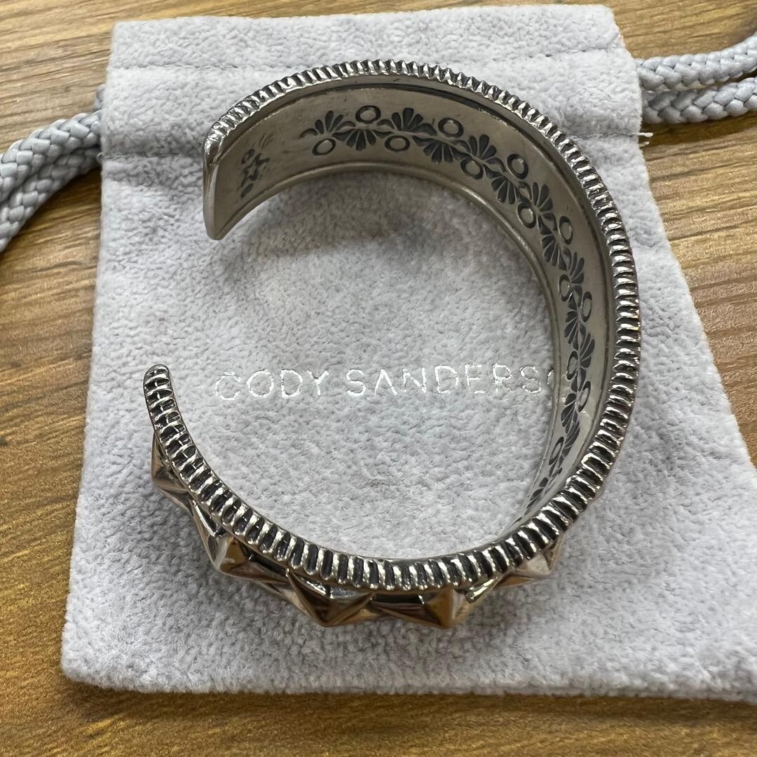 アクセサリー CODY SANDERSON Double Dipper Star Cody Sanderson Double Dipper Star with Filed Wire Edge Cuff