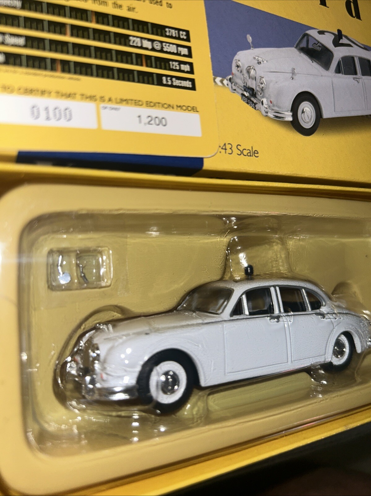 Picture 2 of 4