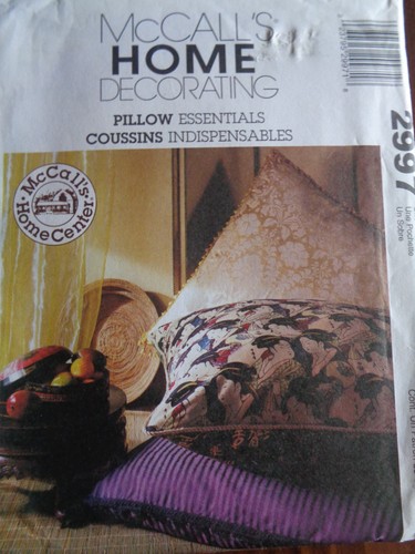 MCCALL'S 2997 HOME DECORATING SEWING PATTERN PILLOW ESSENTIALS UNCUT