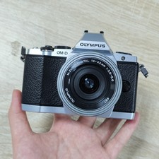 Olympus OM-D E-M5 Mark I Mirrorless Camera Kit with 14-42mm Lens English Tested