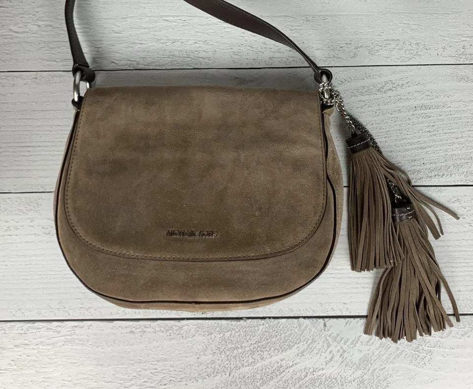 Bolso Bandolera Michael Kors Para Mujer Elyse Saddle Cuero Marrón Dune Gamuza Cartera Foto 3 de 4