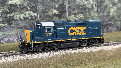 Athearn Genesis CSX GP15T #1512 con LokSound y LED’s - Personalizado desgastado | Condition: New: Other (See Details)