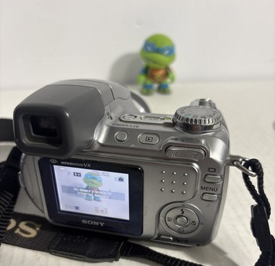 Sony Retro  Cyber-shot DSC-H5 | 7.2MP 12x Zoom Digital Bridge Camera - Silver