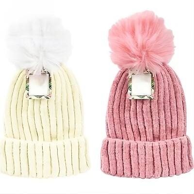 2 Stück Mädchen Bommel Stylische Beanie Mütze. 1 Off White & 1 Pink.