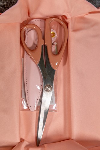 Cohana Cutting Scissors β Tamari Nuri Sakura β Limited Edition 2025 β Japan πΈ - Picture 3 of 14