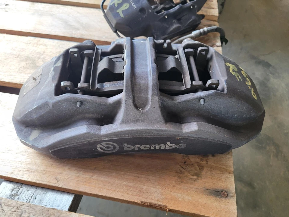 2015-2020 FORD MUSTANG SHELBY GT350 FRONT AND REAR BREMBO BRAKE CALIPER SET Foto 4 de 4