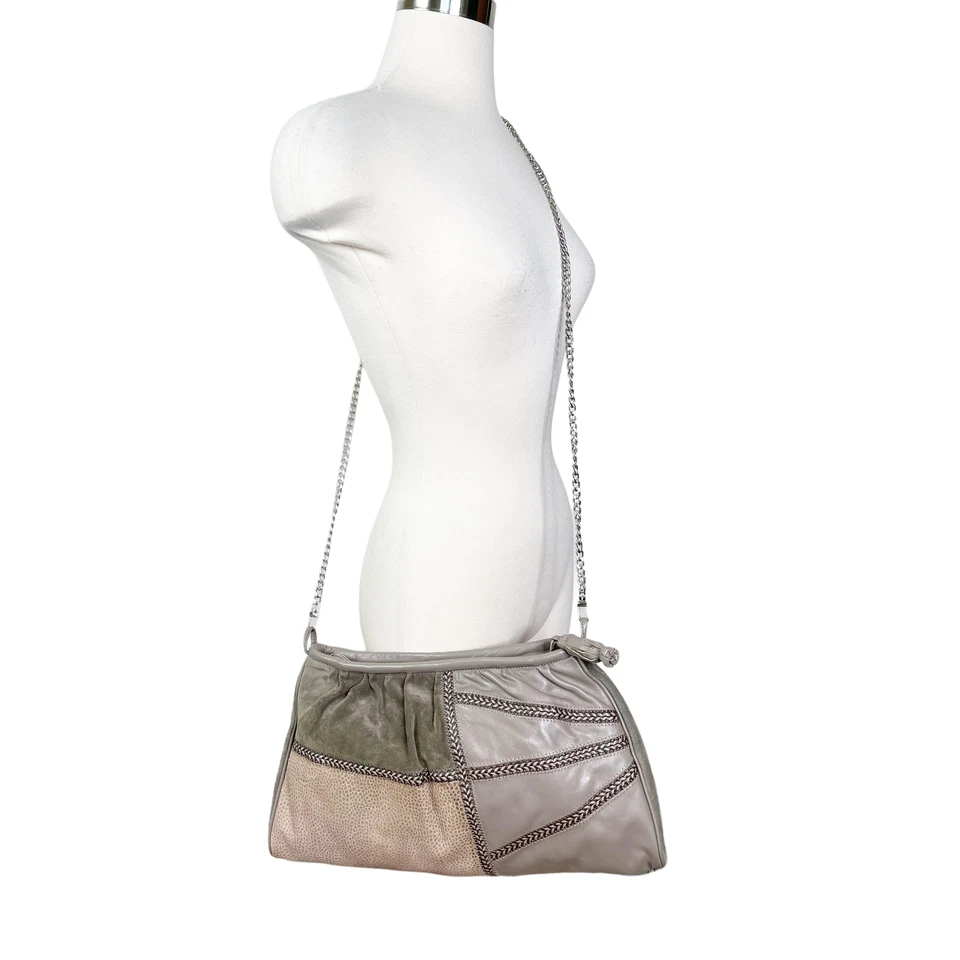 Bolsa tiracolo vintage sob medida original 1980 patchwork couro/camurça - Imagem 2 de 4