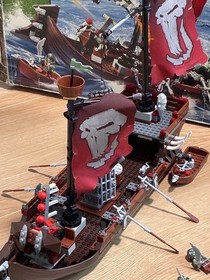 LEGO Castle Fantasy Era Troll Warship 7048 In 2008 Used W/Manual & Box As Is