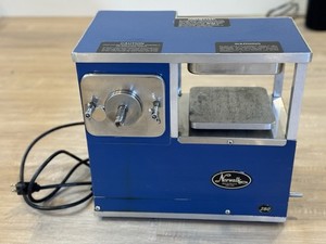 Rare Blue Norwalk 280 Juicer Base Works Great.