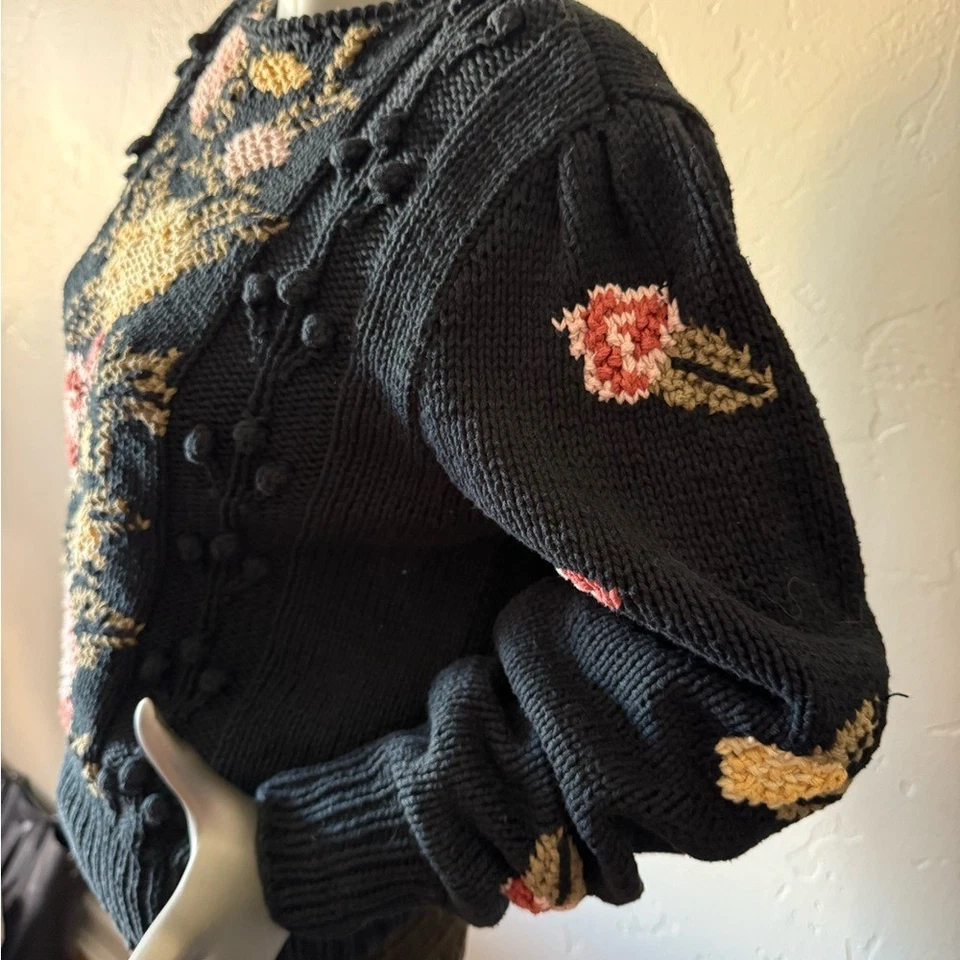 Suéter Liz Claiborne Vintage Floral Oscuro Tejido a Mano Algodón Capricho Foto 4 de 4