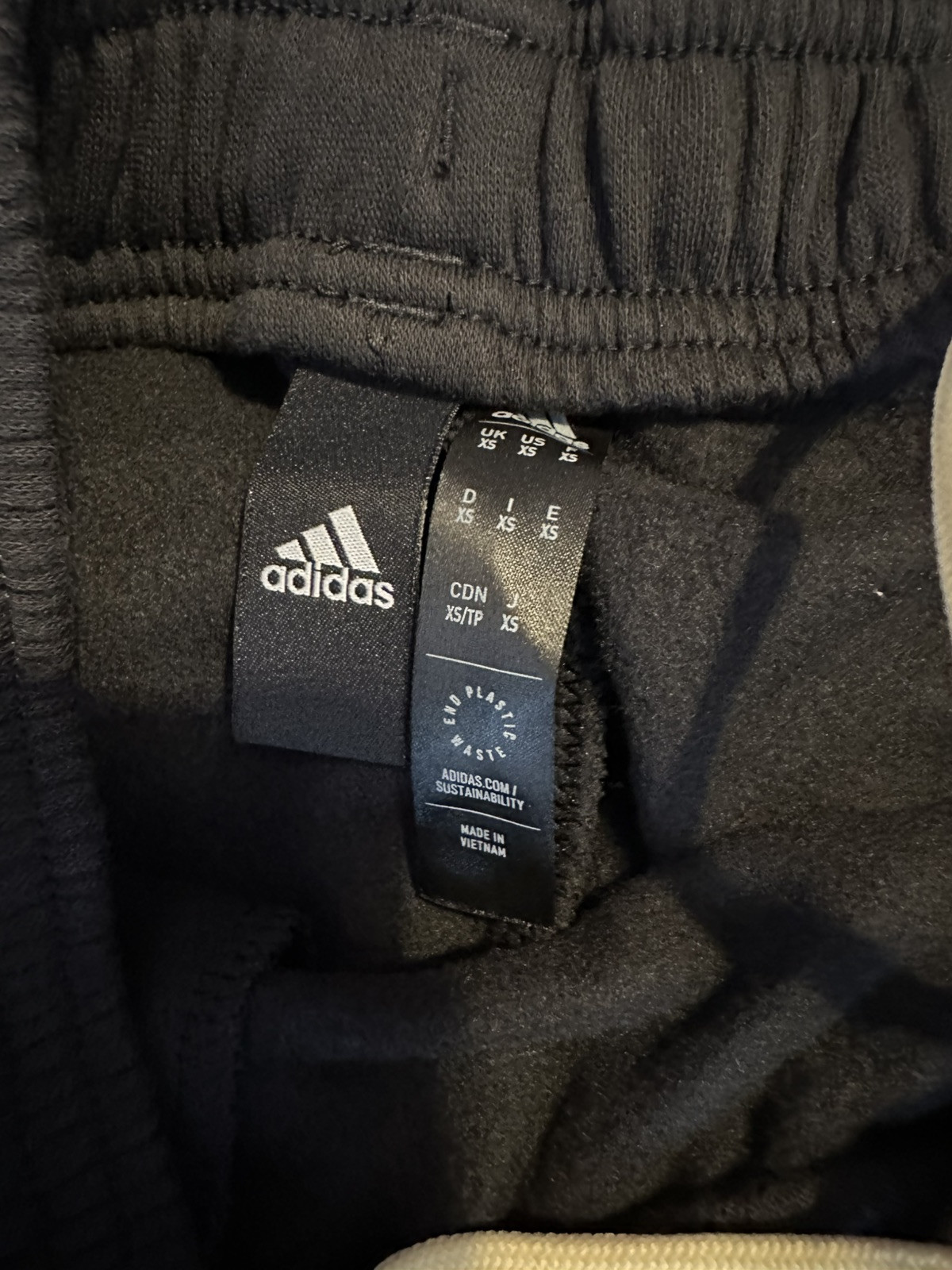 boys Adidas tracksuit 15/16yrs image 7